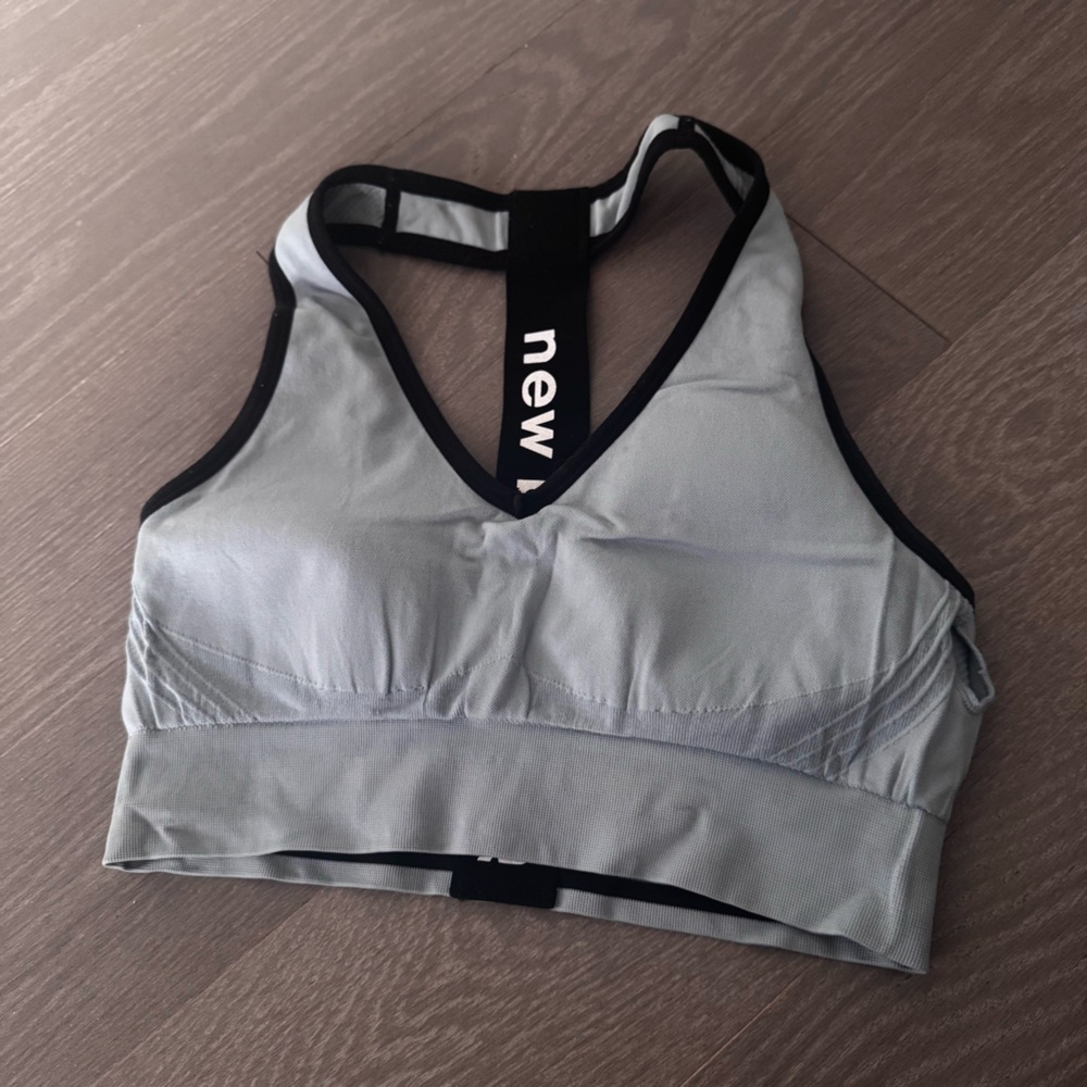 New Balance Women's Sports Bra - Picture 3 of 4